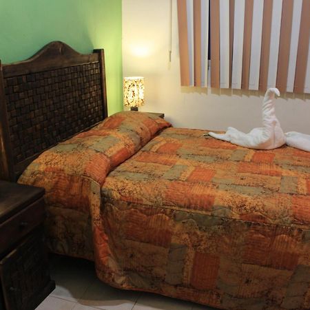קמפצ'ה Terracota Corner Rooms מראה חיצוני תמונה