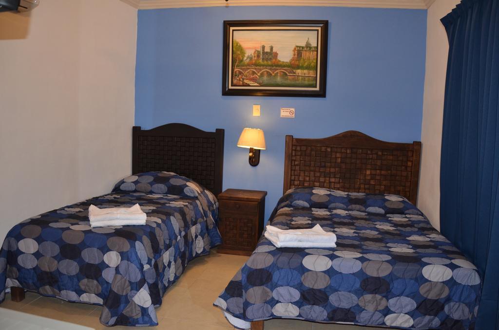 קמפצ'ה Terracota Corner Rooms מראה חיצוני תמונה